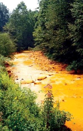 TOKSIČNE MATERIJE U odnosu na okolinu, toksične materije imaju brojne osobine koje ih čine teškim za uklanjanje ili adsorpciju: Toksičnost (za ljude, biljke, životinje i mikroorganizme)