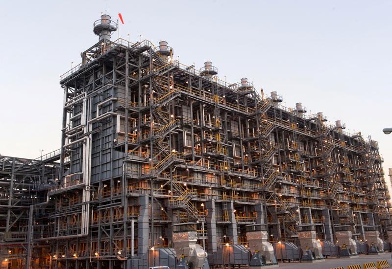 Pirolitičke peći Proces u vrtložnom reaktoru Pogodan je za pirolizu viših ugljikovodika koji sadrže teške sirovine kao što su plinsko ulje, naftni destilacijski