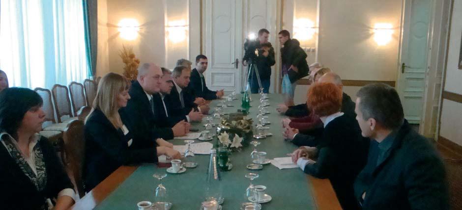 Na susretu su bili počasni konzul Ivan Komak, Andrija Kuric i zamjenik župana Dragan Vulin.