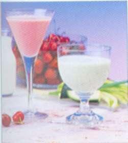 Claudia Antist Snaga prirodnih sokova Osvježavajući i zdravi sokovi od voća i povrća Tjedni plan za