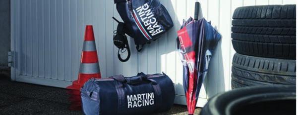 Izbor Porsche vozača Martini Racing kolekcija Poznati logo, koji je ostao popularan među zaljubljenicima u automobilske trka, je simbol Porsche