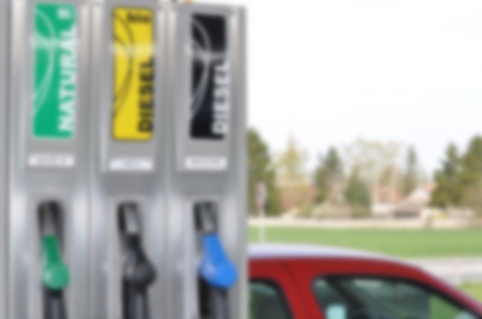 SPECIJALNI PRILOG Primjeri oznaka Kako izgledaju ove oznake? Oblik predviđen za benzinska goriva je krug, a oznaka E se odnosi na biokomponente prisutne u benzinu.
