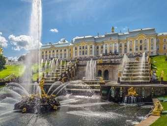 Povodom 300-godišnjice osnivanja Sankt Peterburga završena je obnova čuvene Ćilibarske dvorane, koja je Ekatarininom dvorcu vratila stari sjaj. Slobodno vrijeme. Noćenje. 3. DAN, 29.04.2019.