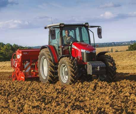 Maksimalni kapacitet podizanja robusnih veza hidraulike u tri točke do 5200 kg omogućuje ovim traktorima da rukuju suvremenim dodacima s lakoćom.