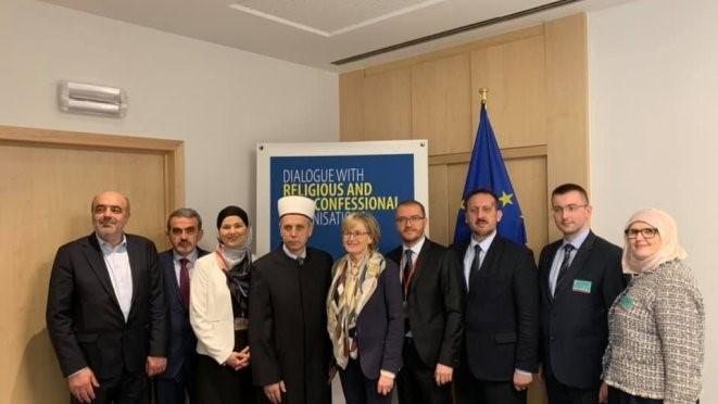 VIJESTI Muftija za Evropu u službenoj posjeti Evropskom parlamentu na vrlo otvorenom i dobronamjernom razgovoru naglasivši kako su Bošnjaci evropski narod, te da je jedan dio naše zajednice već u