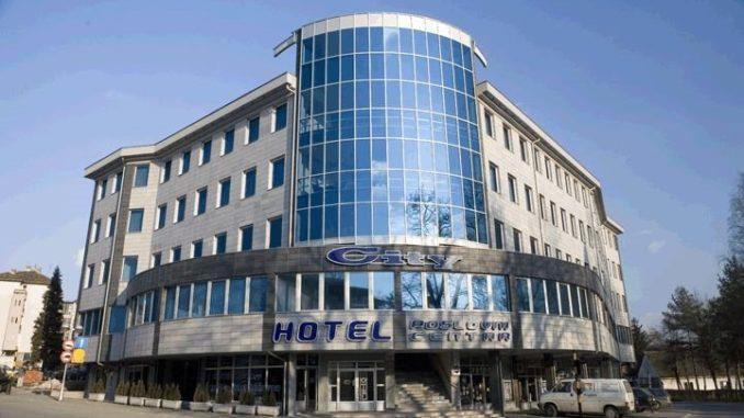 HOTEL CITY Adresa: Svetosavska bb Telefon: +387 51 660 799 E-mail: city@blic.net; hotelcity.prnjavor@gmail.
