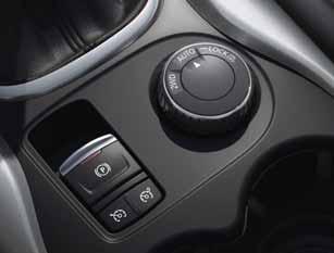 intuitivnog dugmeta sa 3 položaja: 2WD, Lock ili Auto.