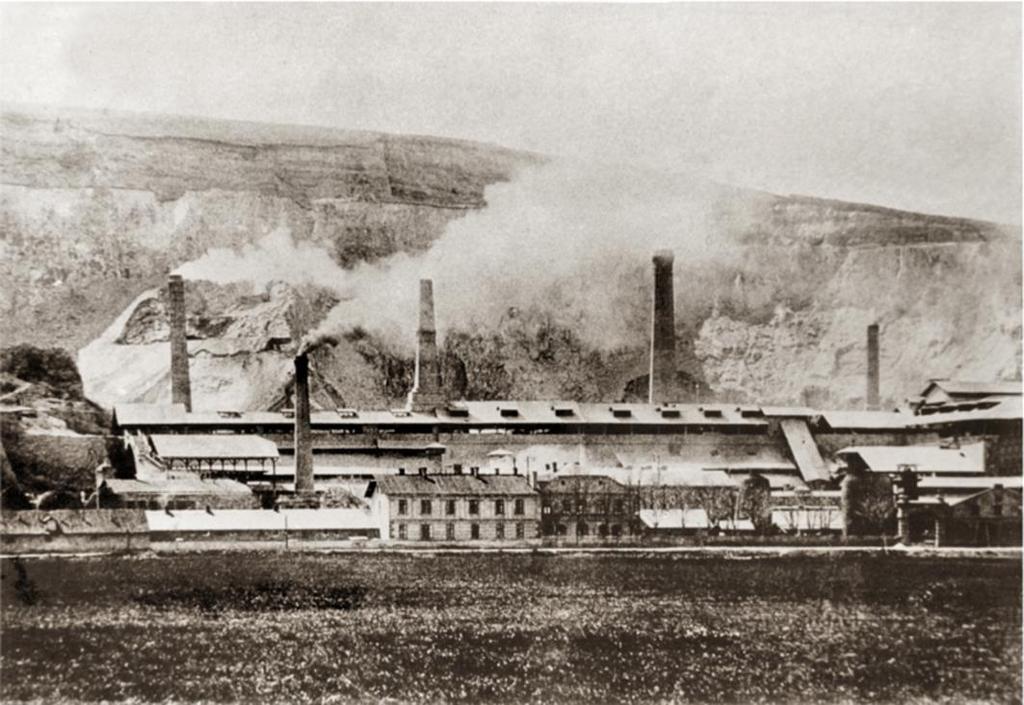 1888. са два поткопа. Геолошка истраживања угља у Алексиначком басену започета су 80-их, а производња 90-их година XIX века, нпр. 1899. године произведене су 5.172 тоне угља.