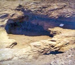 Умешност праисторијских рудара потврђује дубина окана, најдубље је око 20 метара, а број и распоред око 40 откривених окана указује на то да је експлоатација руде бакра на Рудној глави била