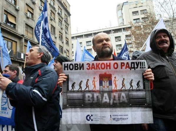 DOGOVOR ILI ULICA REŠAVAJU ZAKON O RADU Predsedništvo Saveza samostalnih sindikata Srbije razmatralo je veoma složenu i konfuznu situaciju oko dosadašnjeg toka usaglašavanja predloga nacrta Zakona o