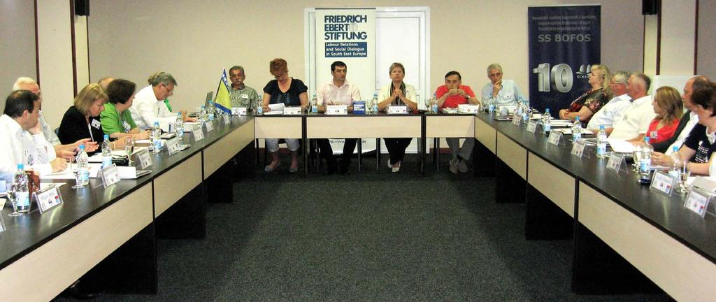 REGIONALNI SEMINAR Fondacija Fridrih Ebert u saradnji sa -om organizovala je regionalni seminar sindikata finansijskog sektora zemalja Jugoistočne Evrope