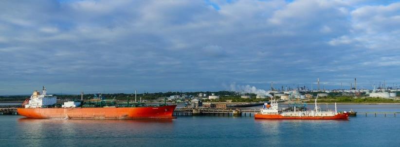 VIJESTI IZ SVIJETA Odnos Rusija - SAD bi mogao potkopati stabilnost naftnog tržišta Destruktivne akcije SAD-a na svjetskoj sceni mogle bi poništiti nastojanja zemalja OPEC-a. Foto: B1info.