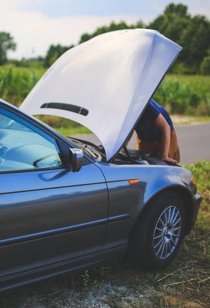 ZANIMLJIVOSTI Šta se dešava kada sipate benzin u dizel automobil? Pored toga što služi da napaja automobil, dizel je i lubrikant koji održava motor u funkcionalnom stanju.