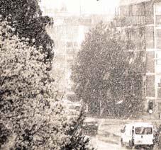 U Varaædinu je izmjerena temperatura C, pri tome je padao gust i mokar snijeg. U isto vrijeme je uz sunëano vrijeme u Æupanji izmjereno 19 C. Do kraja dana je posvuda zahladilo za do 15 C.