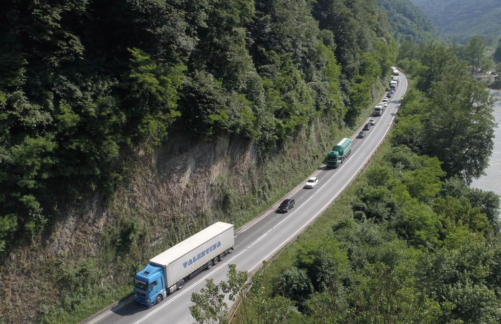 Grupacija poslodavaca ZDP pri UPFBiH traži preispitivanje odgovornosti nadležnih u JP Cestama FBIH Grupacija poslodavaca ZDK pri Udruženju poslodavaca FBiH dostavila je premijeru Vlade FBiH i