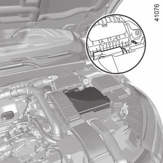 Akumulator: otklanjanje kvara (2/2) Pokretanje motora s akumulatorom iz nekog drugog vozila Za pokretanje motora, ako želite posuditi energiju akumulatora iz drugog vozila, nabavite odgovarajuće