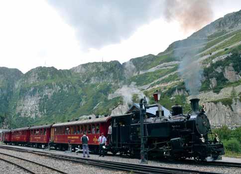 _ ZANIMLJIVOSTI Vijetnamska lokomotiva HG 4/4 704 u kolodvoru Gletsch Vlak vučen dizelskom lokomotivom HGm 4/4 62 tunel Furka, dug 15.381 metar.