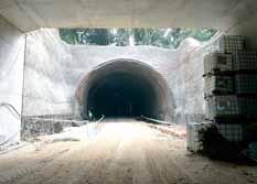 Sredinom rujna, kada smo bili na gradilištu, preostalo je još 36 metara do dovršetka iskopa tunela.