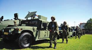 borbenih oklopnih vozila Patria i četiri vozila HMMWV, koja su već u uporabi u misiji ISAF u Afganistanu, vozila veze, Vojne policije te NBKO.
