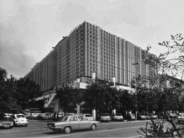 Turistički ansambl Begova ledina, Makarska 1971. Turistički kompleks Trstenik, Split 1982. Hotel Belvedere, Dubrovnik, 1982. 1956.