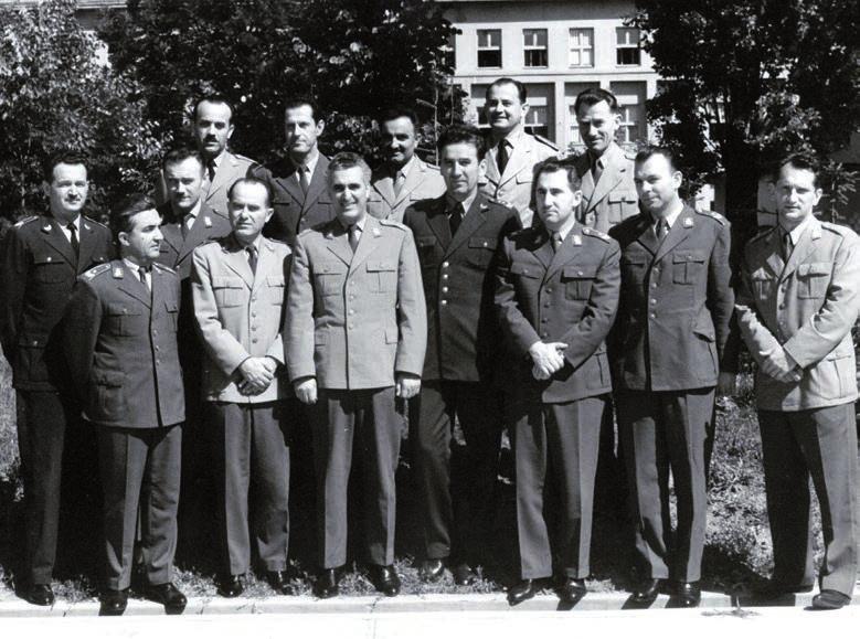 Grupa generala, polaznika Ratne škole JNA u Beogradu 1963.