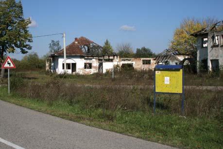 Tragovi rata u Grabu a) Odlazak s nadom u povratak Pokušaji pregovora da se održe dobrosusjedski odnosi Hrvata i Srba na tom području nisu urodili plodom. Naprotiv, srpska je vojska 15.