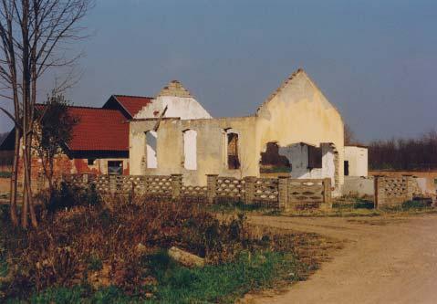 Crkva je bila minirana i u takvu stanju da se i ono što je od nje ostalo, neki zidovi i nosivi betonski vijenci krovne konstrukcije, moralo srušiti.