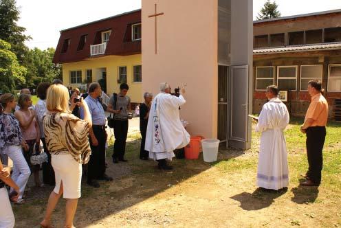 Svako je liturgijsko slavlje u Donjoj Tramošnici bilo svečano i pobožno - 24. svibnja 2007.