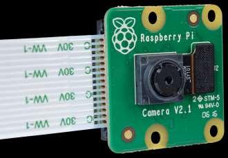 Osim što proizvode mala računala, Raspberry Pi proizvodi i kamere koje su kompatibilne sa svim generacijama njihovih proizvoda. Na matičnoj ploči se nalazi orginalni priključak za kameru.