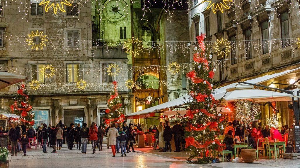 Advent u Splitu zasigurno predstavlja najznačajniju manifestaciju koja se odvija u gradu kroz nekoliko zimskih tjedana.