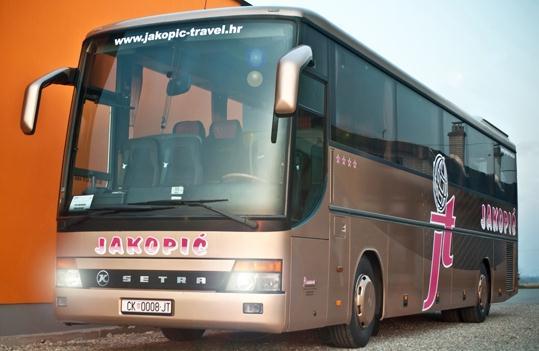 Autobus korišten u prijevozu putnika (poluobrt To1) je S 315 GT-HD, sjedećih mjesta 51 + 15 stajaćih.