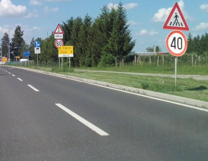 Slika 87. Postavljanje prometnog znaka i s desne strane kolnika Na slici 88.
