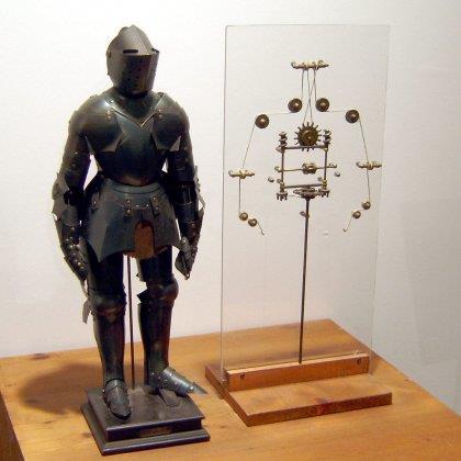 2.2 Povijest robotike Početke robota možemo naći u starom grčkom mitu, gdje se spominje da je bog Hefest, koji se smatra bogom kovača, zaštitnikom obrtnika, kipara, metalurga i vatre, stvorio