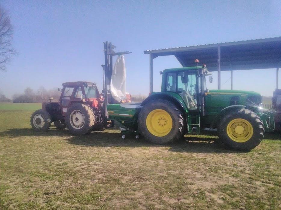 Prva prihrana usjeva pšenice na parcelama OPG-a obavljena je u fazi busanja pšenice (22. veljače 2020.) u količini od 200 kg/ha KAN-a. Druga prihrana obavljena je u fazi vlatanja (10. travnja 2020.