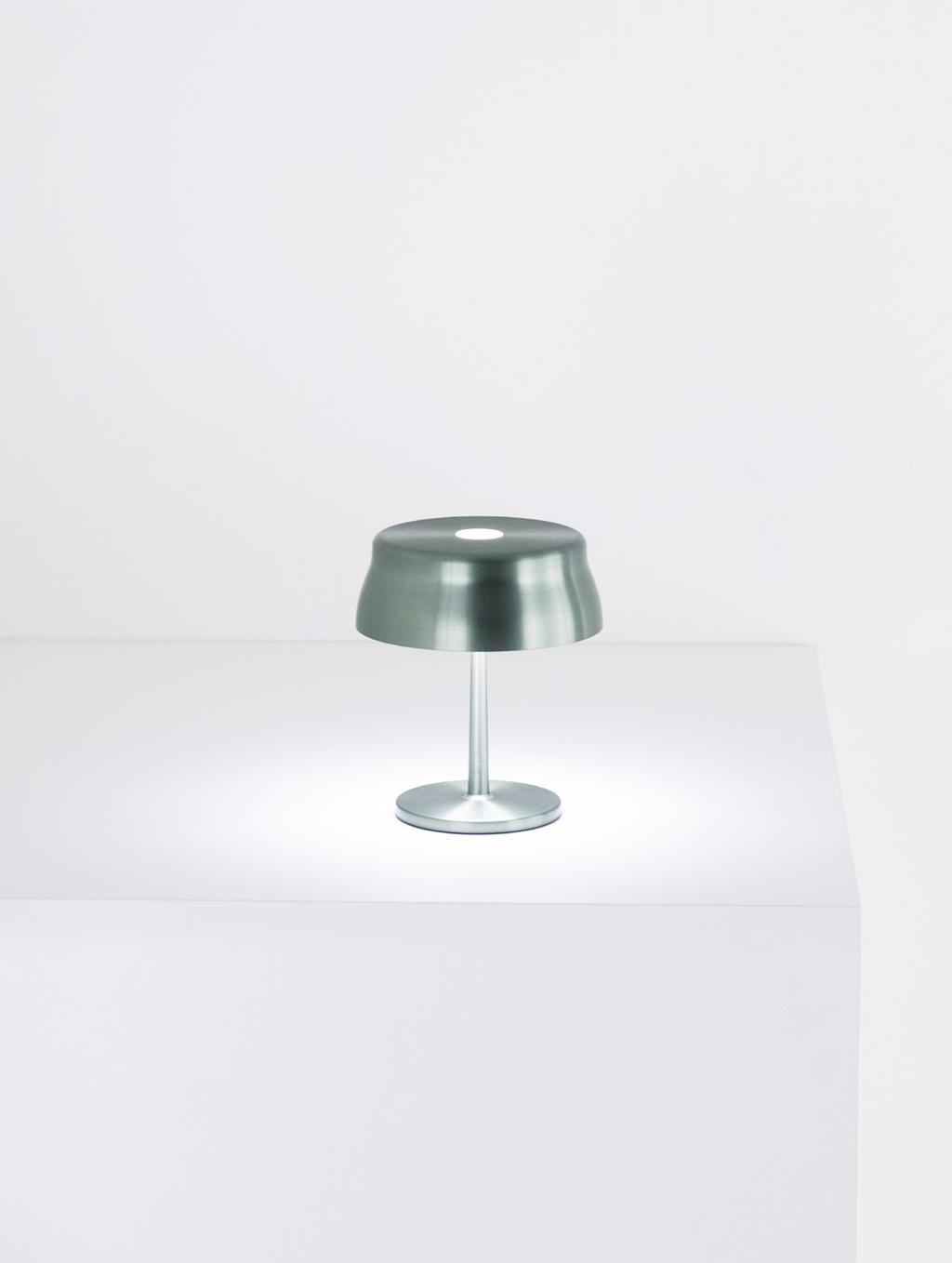 Sister light Mini table lamp prigušiti osvjetljenje.