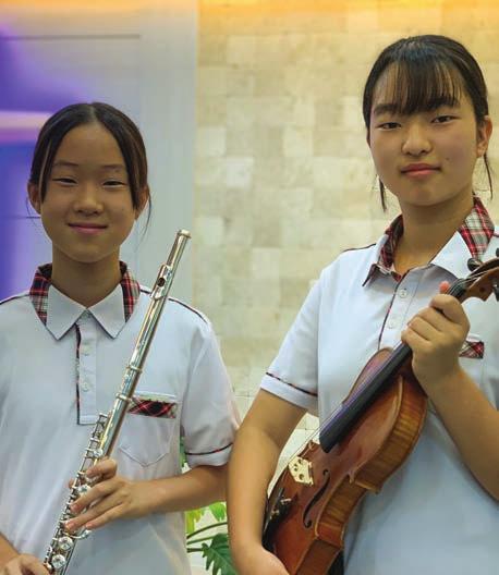Bile su sreć ne što su u Sreć noj Crkvi. Posle nekog vremena u njihov grad se preselila devojka po imenu Sua, i ona je u Crkvu donela svoju violinu.