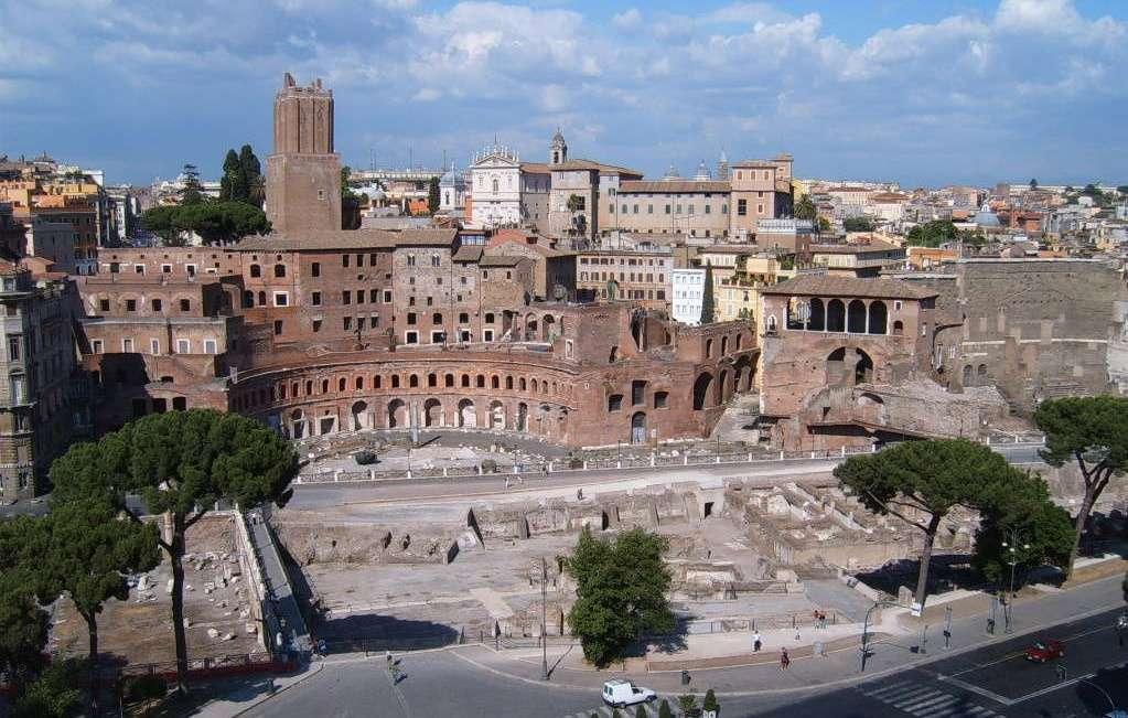 ski urbanizam Trajanov forum Ostaci Trajanovog foruma se nalaze 5 metara ispod današnjeg