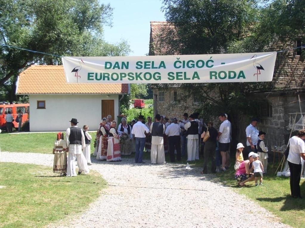 program, tradicijske igre, edukativni programi, vožnja konjskom zapregom, etnozbirke, obilazak Lonjskoga polja, gastronomska ponuda. Slika 21.