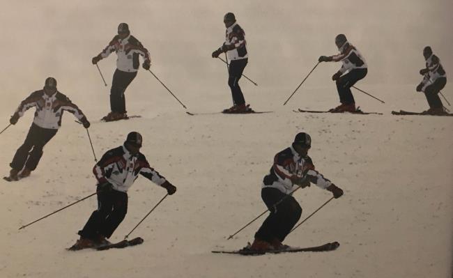 preciznost i skladnost prilikom tehnike osnovnog zavoja, te je u stanju voditi obje skije paralelno bez raspluženja (HZUTS,2009).