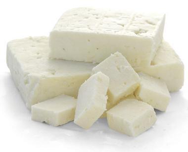 8.4.2. Sadrže li mlijeko i mliječni proizvodi sol? 2,26 g soli ( 60 grama feta sira) 0,7 g soli (60 grama mozzarelle) Slika 7.