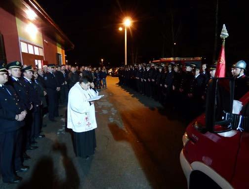 Blagoslov vozila, na parkiralištu ispred zgrade doma i ulaza u vatrogasnu garažu obavio je vlč.