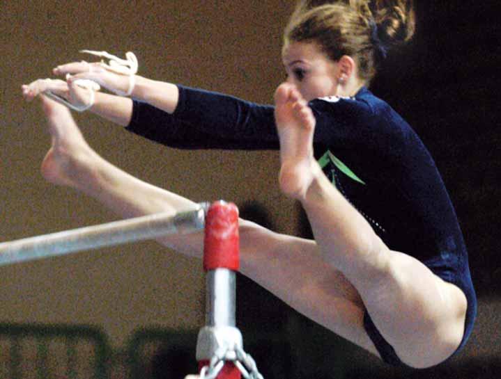 15. odnosno 19. mjesto. Ono πto je posebno vaæno, i moæe pridonijeti razvoju, Ëinjenica je da je gimnastika raπirena, odnosno nije ograniëena na pokoji grad.