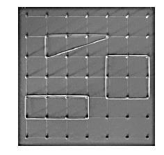 4.5. Primjena geoploče u nastavi matematike Geoploča je ploča s čavlićima koji su raspoređeni u kvadratnu mrežu oko kojih je moguće rastezati elastične (gumene) vrpce (Slika 13).
