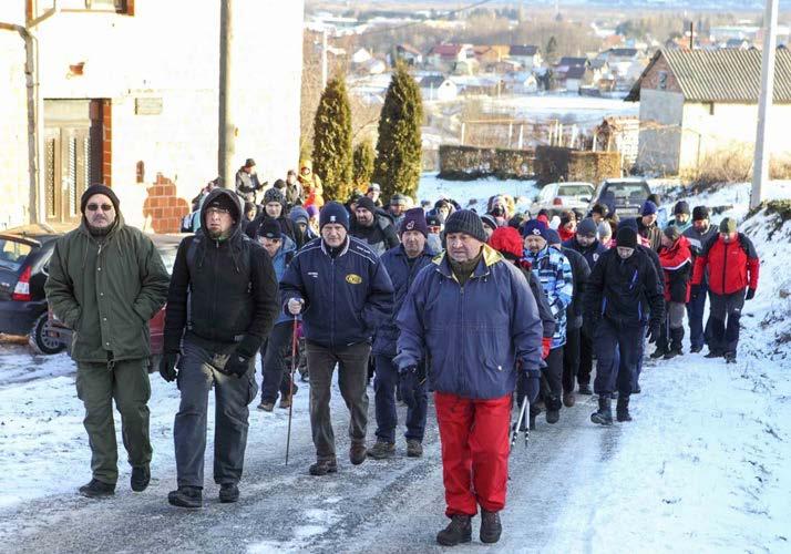 DRUŠTVO 11 Tradicionalno pješačenje na Sveta Tri Kralja Društvo za športsku rekreaciju Lančić- Knapić za zainteresirane rekreativce svih uzrasta organizira tradicionalno, sad već 8.