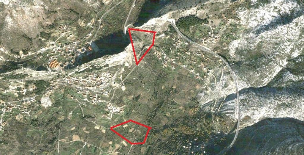 4.2. Klis Klis je brdo u splitskom zaleđu, oko kojega se formirala općina i samo naselje Klis, na 360 m nadmorske visine. Od Splita je udaljen oko 5 km.