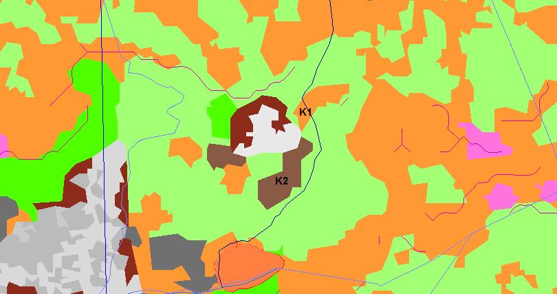 Po karti staništa, lokacija u kliškom polju pripada tipu staništa mozaici kultiviranih površina, a lokacija na prijevoju između Kozjaka i Mosora submediteranskim i epimediteranskim suhim travnjacima