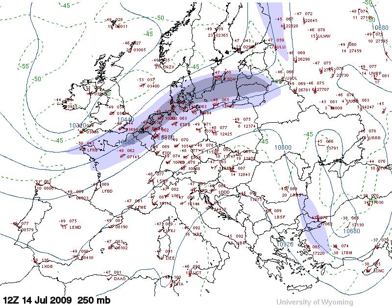 Ск. 9. Млазне струје над Европом 14. 07. 2009. године на 250 mb (http://weather.uwyo.edu/upperair/uamap.