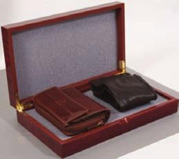 drvena kutija; sadrži: novčanik i remen 40152 201-1 crna 1 / 1/20 29,00 kn 4015 201-2 smeđa 1