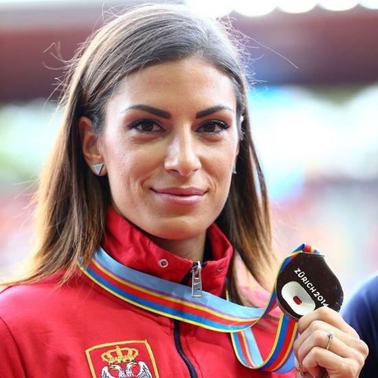 Иванин тренер Горан Обрадовић рекао је да је од самог старта такмичења веровао да српска атлетичарка може да направи велики резултат на Светском првенству.