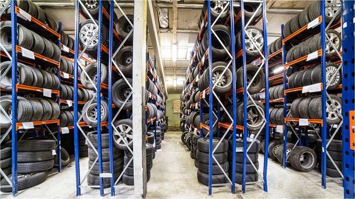 6. SKLADIŠTE ZA GUME Automobilske gume skladište se u različitim skladištima pod određenim atmosferskim uvjetima.